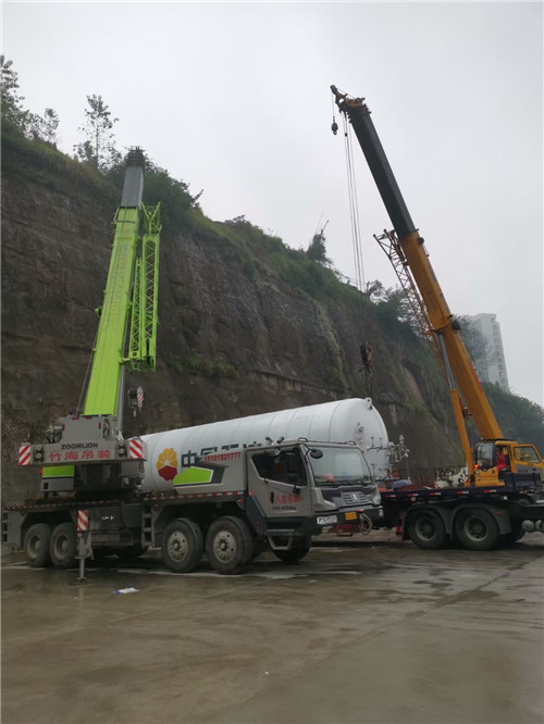 南阳市“不怕风雨冻”—— 吊车的 “恶劣环境适应” 技术